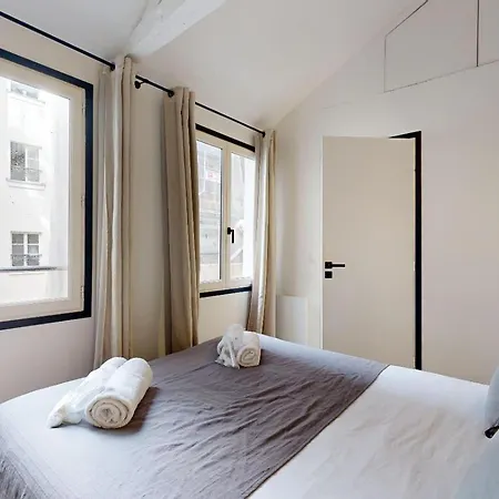 194 Maison Parisienne