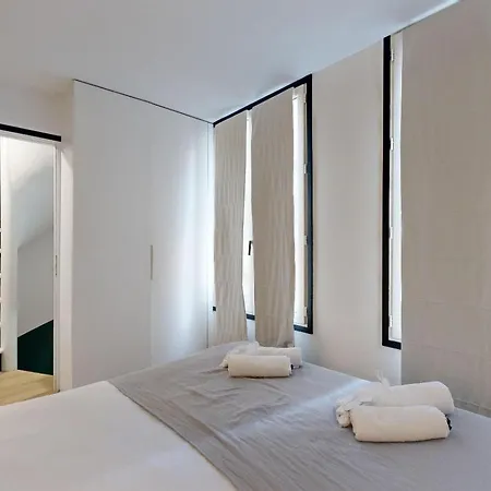 194 Maison Parisienne *