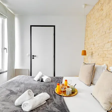 194 Maison Parisienne Paris